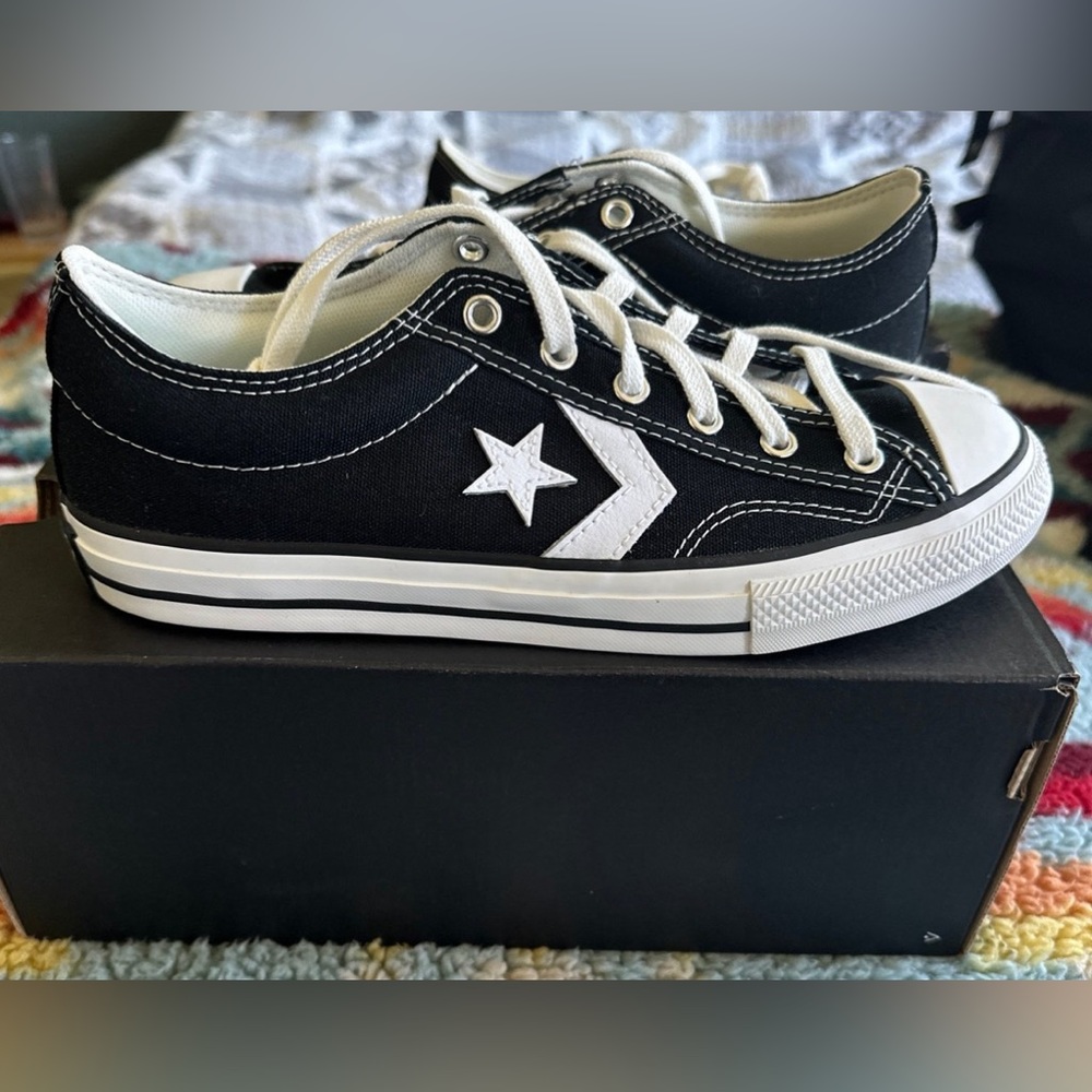 Kids converse